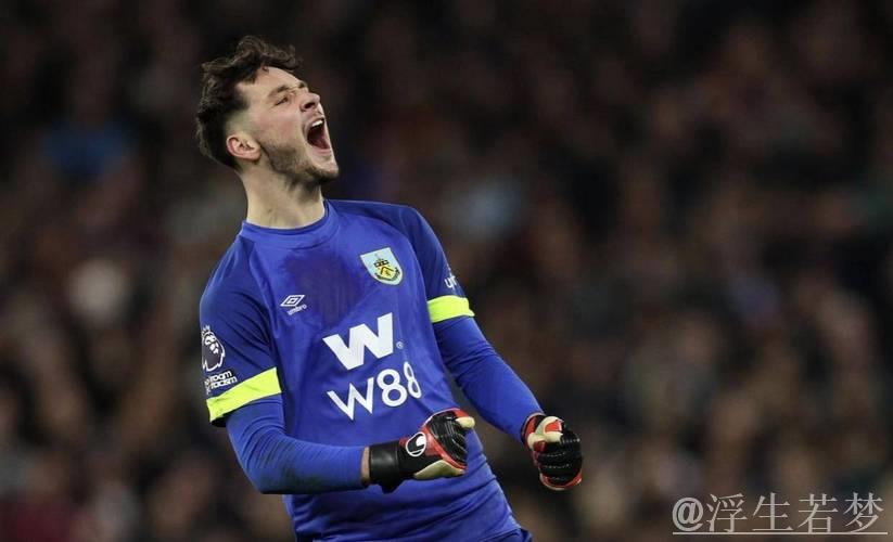 曼联非洲杯前目标四连胜!阿莫林确认库尼亚复出,评价其进球少问题 曼联非洲杯前目标四连胜!阿莫林确认库尼亚复出,评价其进球少问题