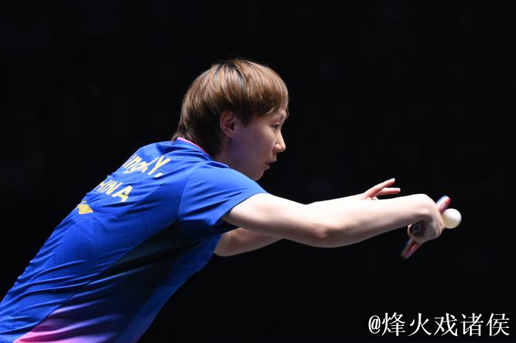 王曼昱气势如虹横扫对手 晋级WTT冠军赛8强 王曼昱气势如虹横扫对手 晋级WTT冠军赛8强