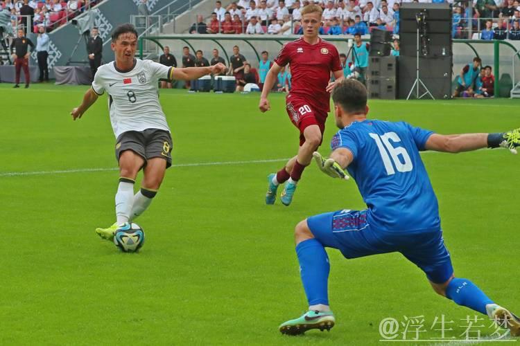 中国U22男足与白俄罗斯U21队友谊赛握手言和 中国U22男足与白俄罗斯U21队友谊赛握手言和