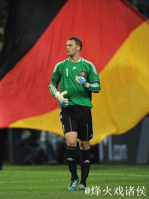 鲁梅尼格:拜仁延长诺伊尔合同,德国队应珍惜诺伊尔 鲁梅尼格:拜仁延长诺伊尔合同,德国队应珍惜诺伊尔