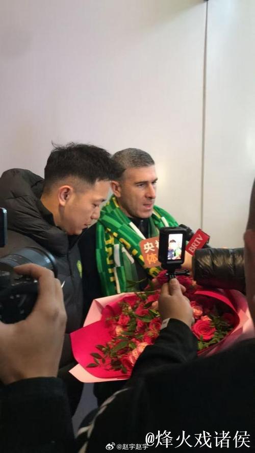 尼克·蒙哥马利接掌北京国安帅印 尼克·蒙哥马利接掌北京国安帅印